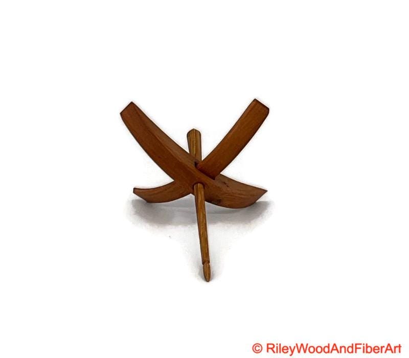Medium Turkish Drop Spindle - Alder Whorl with White Oak Shaft made by Riley Wood and Fiber Art